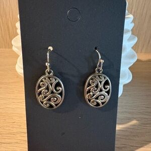 Vintage-Inspired Silver Filigree Oval Earrings